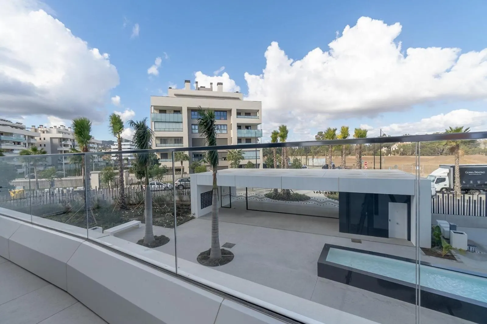 Vivi Homes - Sunset Pool, Sauna, Gym & Beach Torremolinos